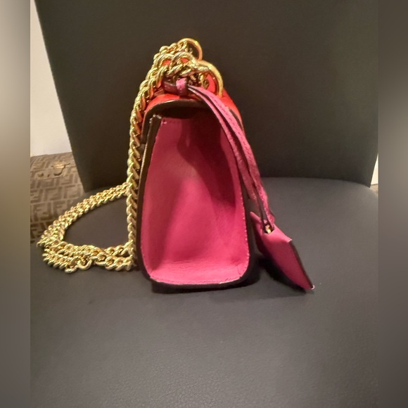 GG Supreme Monogram Padlock red and pink bag with gold chain - Picture 8 of 16
